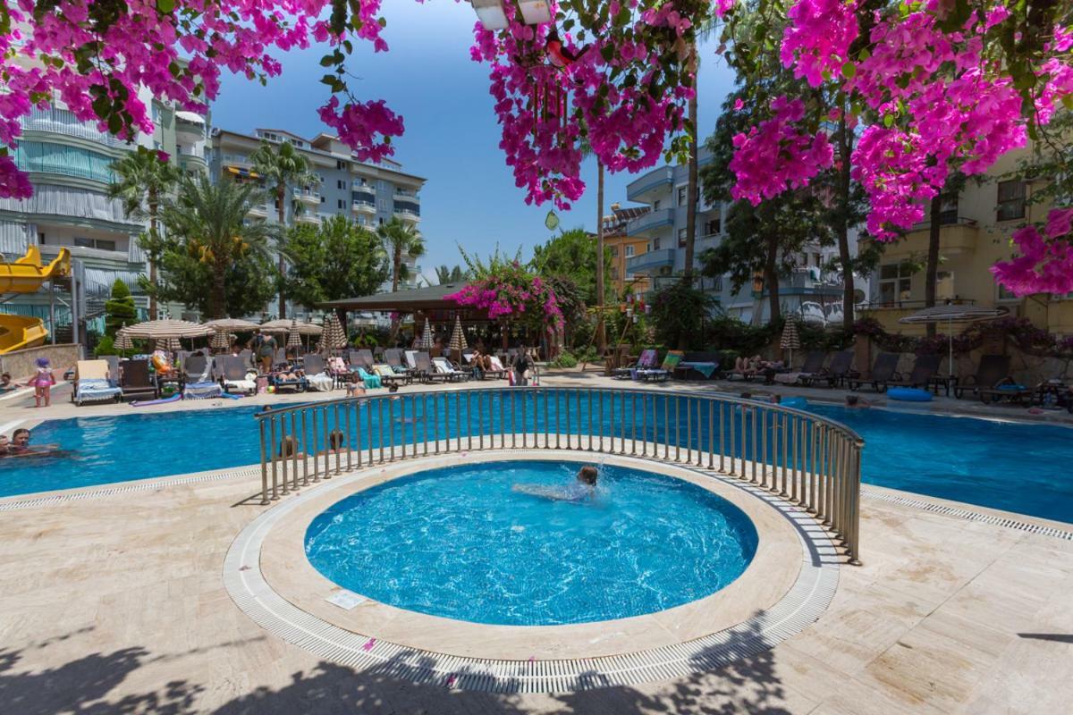 Aparthotel Erkaptan Apart à Alanya Extérieur photo